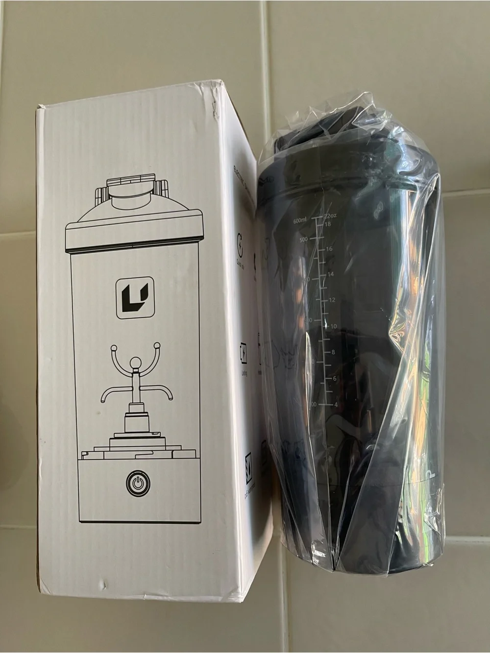 Portable Electric Protein Shaker Bottle - Midnight Black